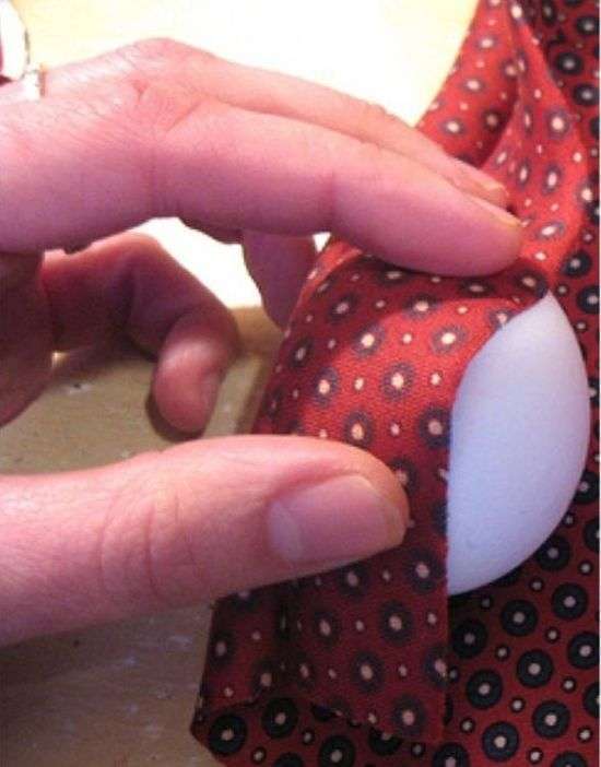 Оригінальний спосіб пофарбувати яйця (4 фото)