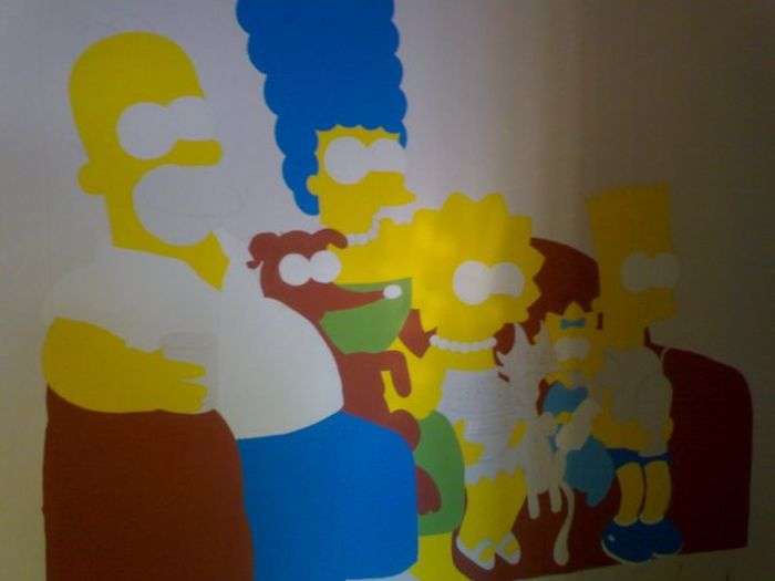 Сімпсони на стіні (17 фото)