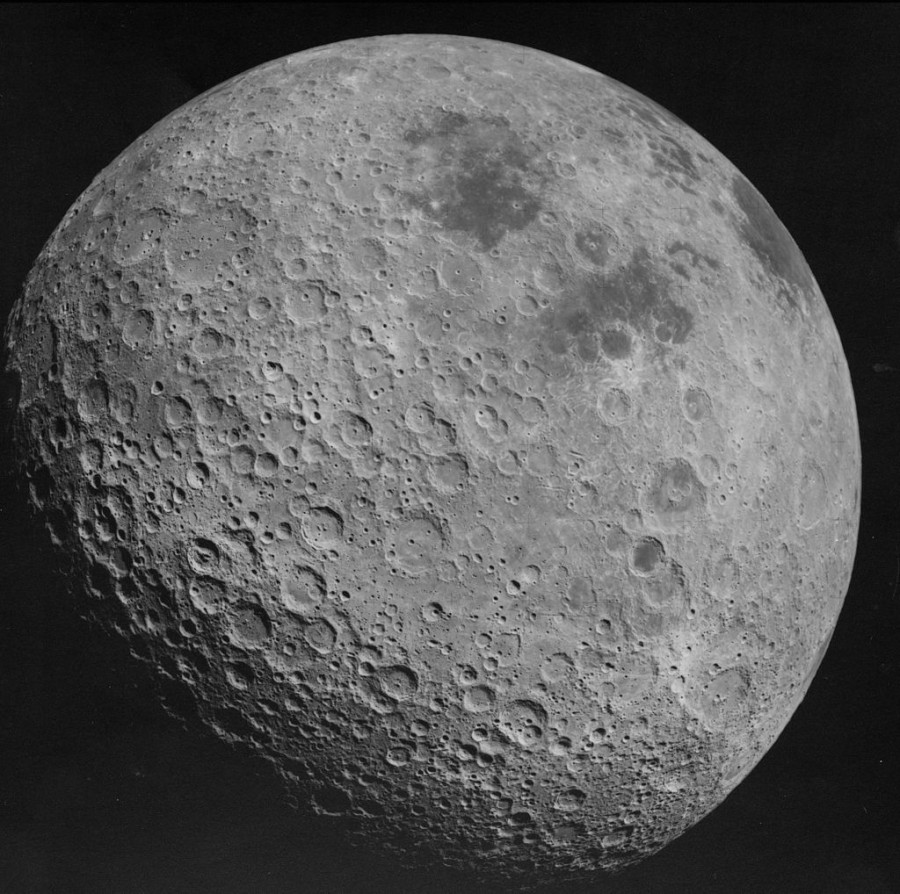 Асимметрию полушарий Луны объяснили последствиями гигантского столкновения 