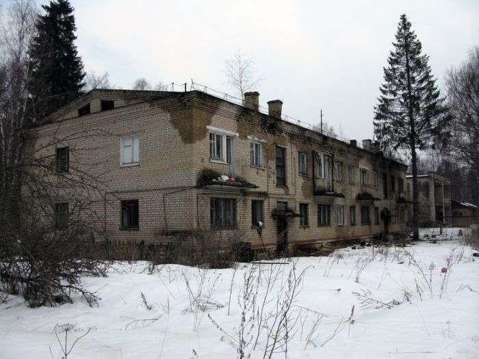 Покинуте військове містечко (50 фото)