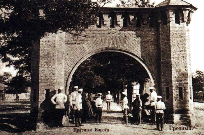 Старовинне місто Грозний (51 фото)