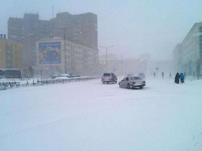 Травень в Норильську (10 фото)