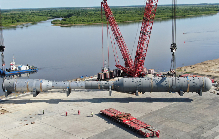 На причал Амурского ГПЗ доставлены колонны газоразделения для третьей технологической линии события,Новости,сделано у нас