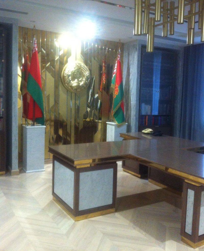 Кто-то слил фото трехкомнатной больничной палаты Лукашенко МиР