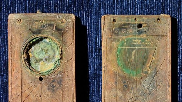 В Калининграде археологи нашли карманные солнечные часы XVI века Археология