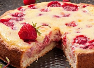 Інструкція з приготування пирога з полуницею на кефірі