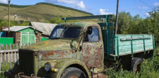 Чоловік знайшов вантажівка ГАЗ і довів його до ідеалу