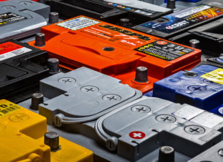 Навіщо насправді потрібний індикаторний вічко на АКБ? Відповідь — кумедний!