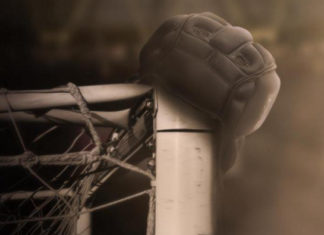 Як футбольний світ прощається з рок-зіркою: Дрогба боляче бачити сльози Чеха, а Касільяс вітає з великої карєрою