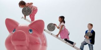 Як навчити дитину збирати і виховати правильне ставлення до грошей