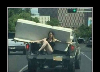 Підбірка смішних, веселих і прикольних демотиваторів пятниці