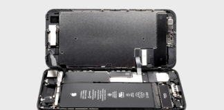 Продовжити життя смартфону: як правильно поміняти батарейку