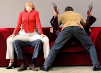 Одягнена порнографія майстра постановочного фото Едуара Леве