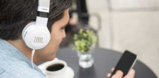 Як працюють бездротові навушники для телефону або телевізора?