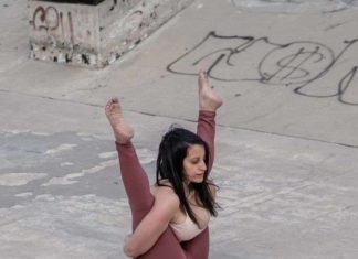 Раптом, як у казці, скрипнув я весь. Стало ясно — мені тридцять шість…