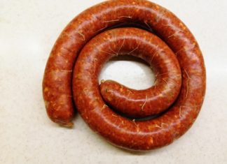 Чорізо для смаження. Рецепт іспанської ковбаси в домашніх умовах.