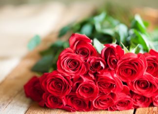 Як приготувати варення з троянд