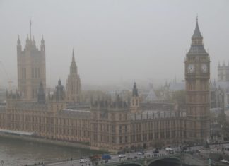 Чому Англію називають Туманним Альбіоном?