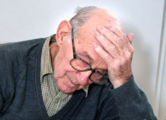 Щотижня дід палив за коробку сірників