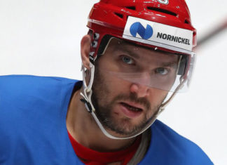 Овечкін знову пішов першим