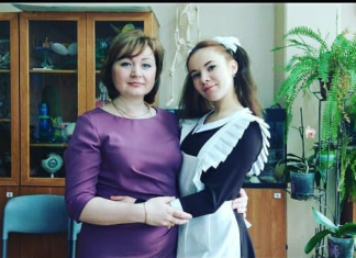 Російські випускниці покрасувалися на Останній дзвінок