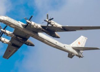 Російські Ту-95МС 2-ий день літають біля узбережжя Аляски