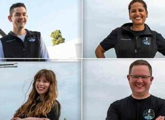 Spacex запускає в космос перший цивільний екіпаж