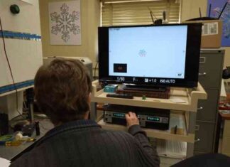 Відео: чому не може існувати двох однакових сніжинок