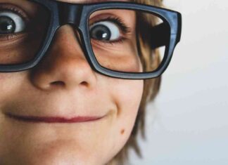 Дорослі нам брехали! 10 міфів дитинства, які виявилися неправдою