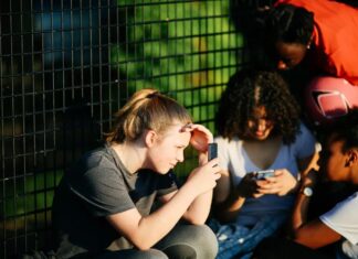 Метт Ріхтель розмірковує про те, як сучасне життя спотворює підлітковий вік