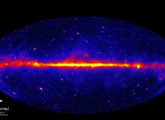 Таємниче світіння в центрі Чумацького Шляху може змінити основну космічну теорію