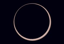 Кільцеподібне Сонячне затемнення Створює «Вогняне Кільце» Над Антарктидою