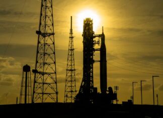 Artemis 2: Історичний запуск місячної місії, видимий у Флориді та Джорджії